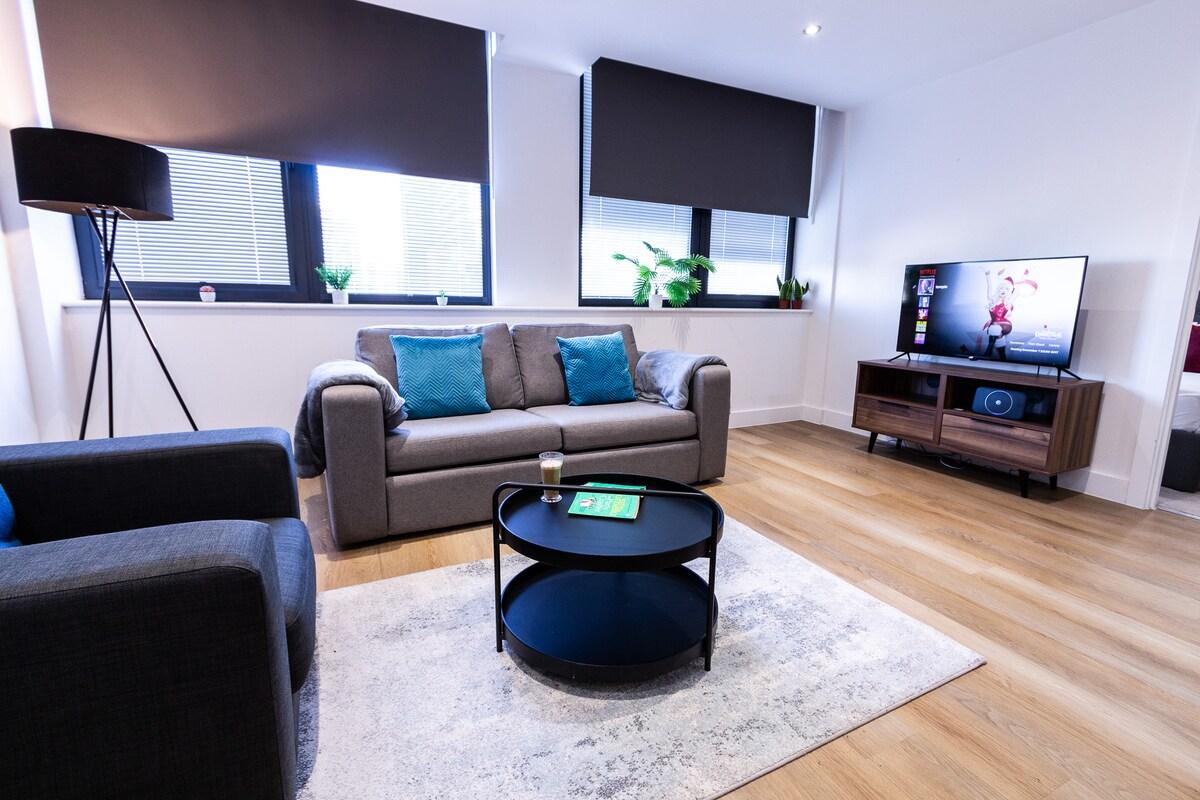 Trendy Apt in the Heart of MCR6