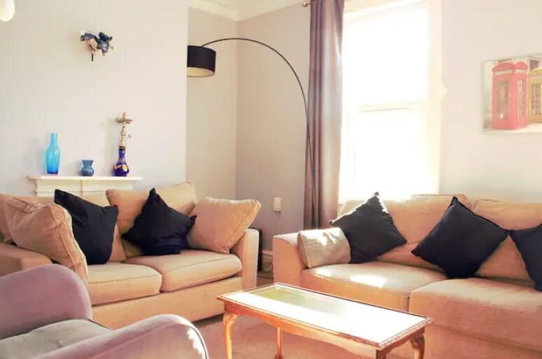 Lovely Private Rooms near MCR Centre2