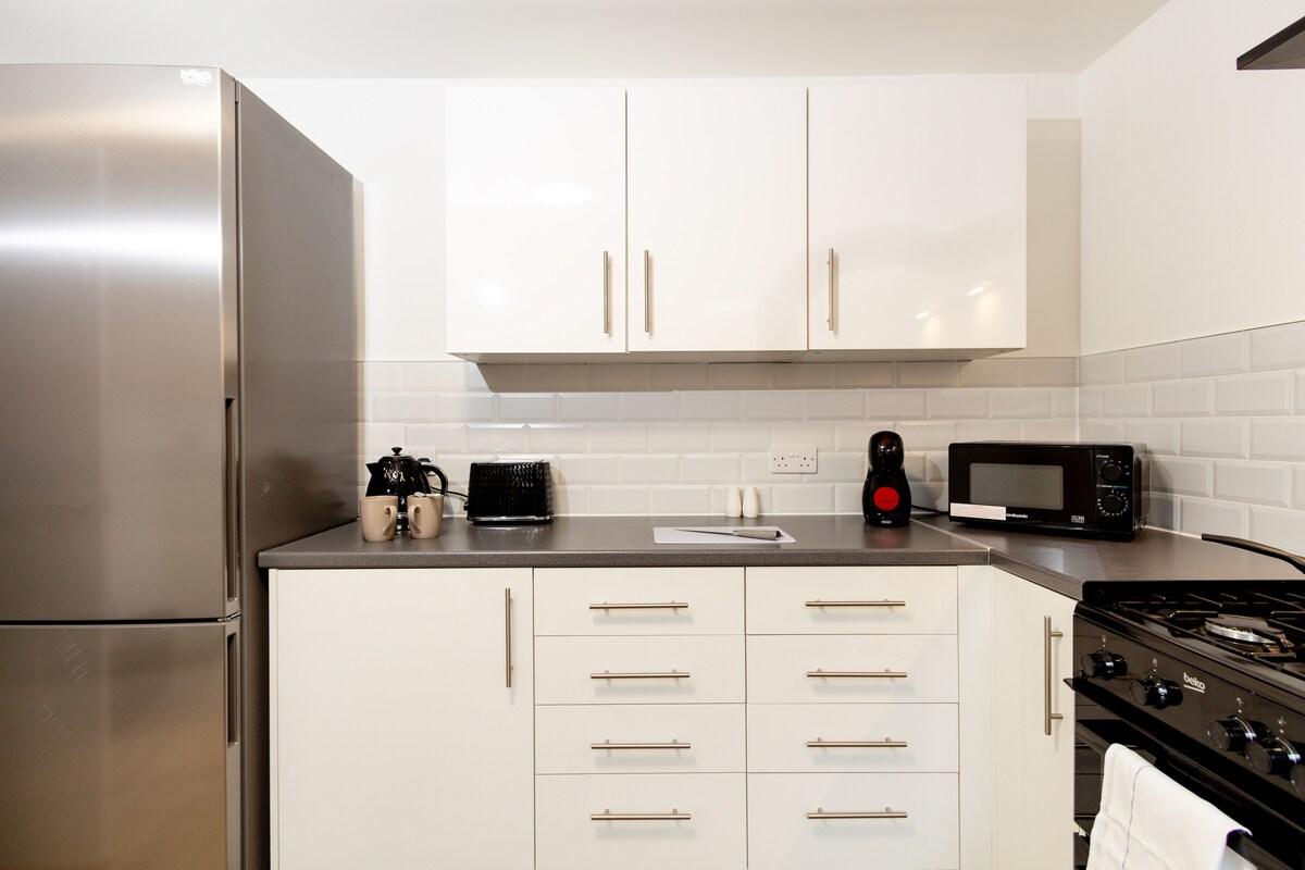 Stunning Private Ensuites in Oldham Sociable House3