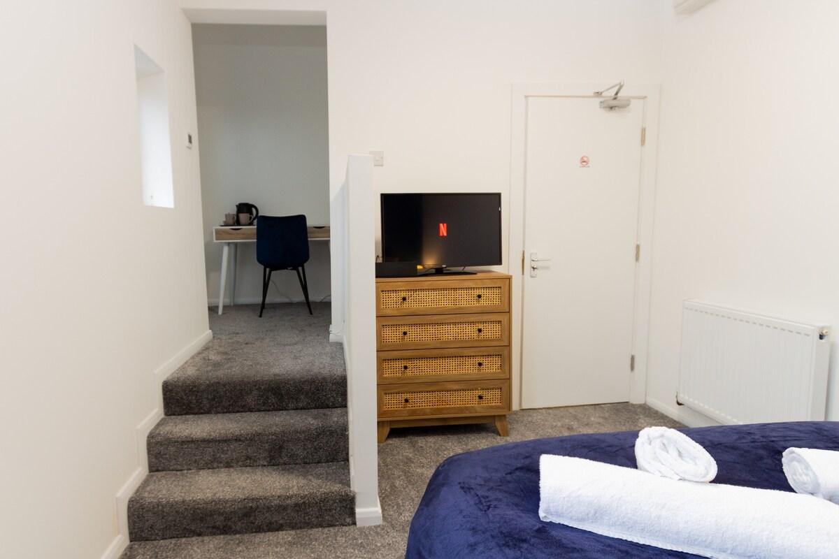 Stunning Private Ensuites in Oldham Sociable House4